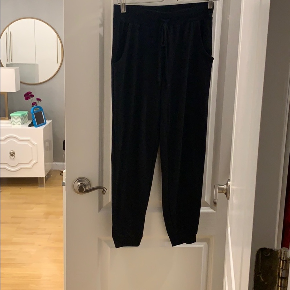 Black sweats - stretchy